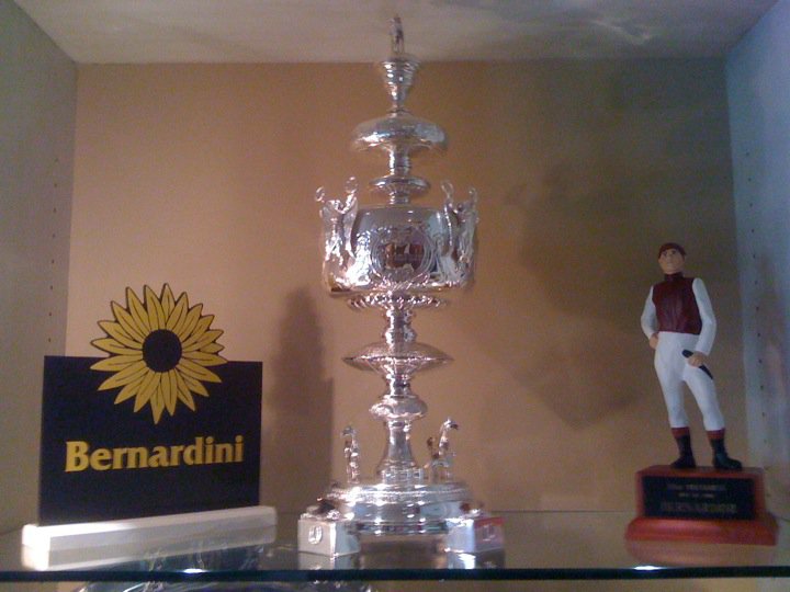preakness stakes trophy. the 2006 Preakness Stakes.